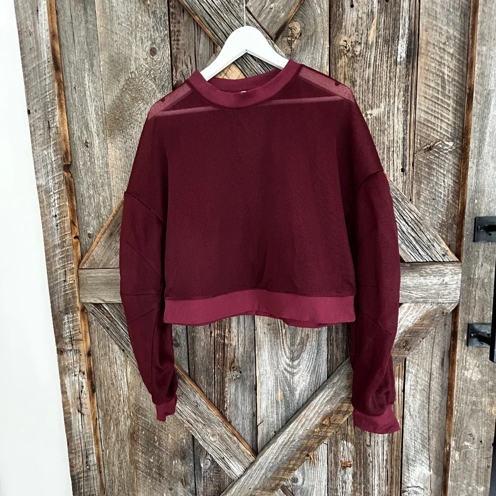 Relaxed Cropped Mesh Pullover Alo Yoga Women’s MEDIUM BURGUNDY